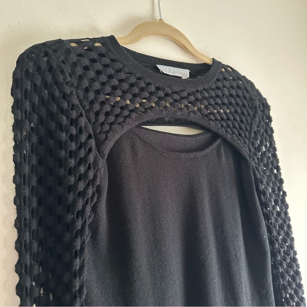 one grey day • 100% Wool Netted Peekaboo Top - Picture 6 of 8